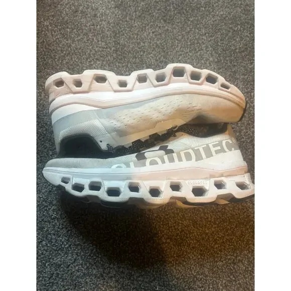 ON Running Cloudmonster womens 9 Running Shoes White Athletic Shoes Cloud - Picture 1 of 5